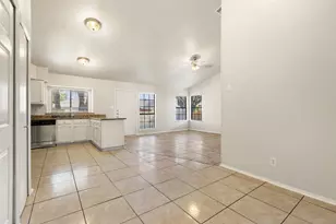 1025 Opal Dr, DeSoto, TX 75115 - Photo 11