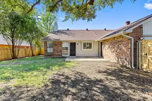 1025 Opal Dr, DeSoto, TX 75115 - Photo 29