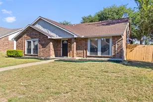 1025 Opal Dr, DeSoto, TX 75115 - Photo 3