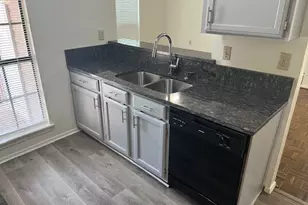 422 Pogue St, Cedar Hill, TX 75104 - Photo 9