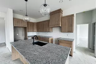 1012 Katie Ct, Reno, TX 76020 - Photo 5