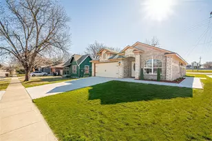 2900 Fitzhugh Ave, Fort Worth, TX 76105 - Photo 1