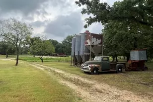 3739 County Rd 2160, Iredell, TX 76649 - Photo 35