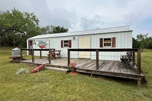 3739 County Rd 2160, Iredell, TX 76649 - Photo 11