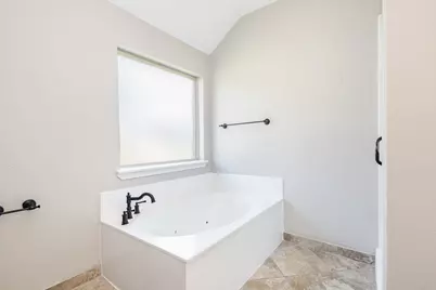 6321 Pierce Arrow Drive, Arlington, TX 76001 - Photo 13