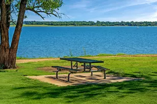 241 Robin Hood Rd, Gordonville, TX 76245 - Photo 9