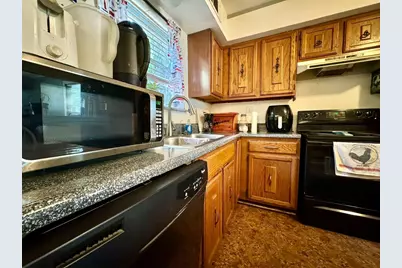 1319 W Morgan Street, Denison, TX 75020 - Photo 5