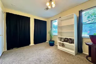 1319 W Morgan St, Denison, TX 75020 - Photo 9