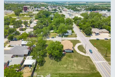 403 E Pecan Street, Celina, TX 75009 - Photo 9