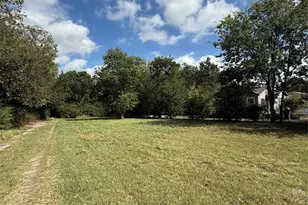 1721 N Hoard Ave, Sherman, TX 75090 - Photo 1