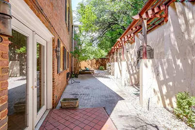 1805 Burton Hill Road, Fort Worth, TX 76107 - Photo 39