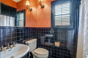 1805 Burton Hill Rd, Fort Worth, TX 76107 - Photo 21