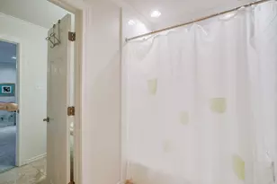 1805 Burton Hill Rd, Fort Worth, TX 76107 - Photo 31