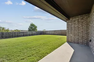1013 Kettlewood Dr, Justin, TX 76247 - Photo 29