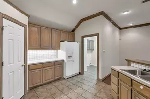 9 Country Club Pl, Waxahachie, TX 75165 - Photo 13