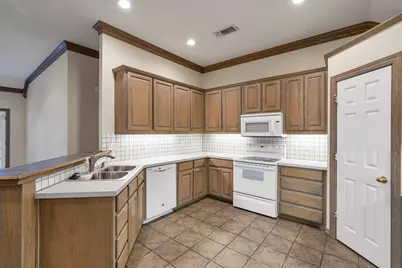 9 Country Club Place, Waxahachie, TX 75165 - Photo 11