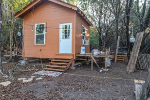 429 County Rd 1191, Kopperl, TX 76652 - Photo 11