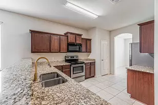 323 Cedar Crk Dr, Princeton, TX 75407 - Photo 9