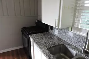 2300 W Lowden St, Fort Worth, TX 76110 - Photo 5