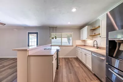 9210 Linda Vista Drive, Rowlett, TX 75088 - Photo 11