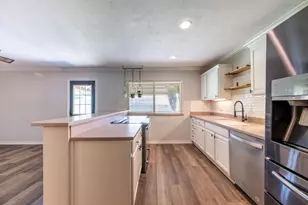 9210 Linda Vista Dr, Rowlett, TX 75088 - Photo 11