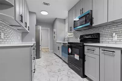 1016 Keith Drive, Hurst, TX 76053 - Photo 7