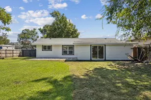 303 N Delphine St, Terrell, TX 75160 - Photo 23