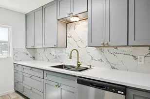 303 N Delphine St, Terrell, TX 75160 - Photo 7