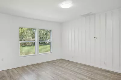 303 N Delphine Street, Terrell, TX 75160 - Photo 3