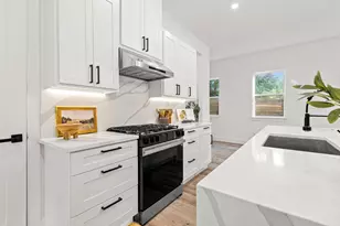 2001 Hearne Ave, Dallas, TX 75208 - Photo 9