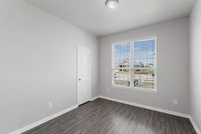 3921 Centerfire Road, Waco, TX 76705 - Photo 3