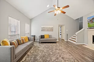 2016 Falcon Ridge Dr, Carrollton, TX 75010 - Photo 3