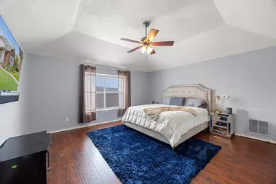 2016 Falcon Ridge Drive #B, Carrollton, TX 75010 - Photo 9