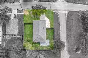 1228 Jones St, Greenville, TX 75401 - Photo 3