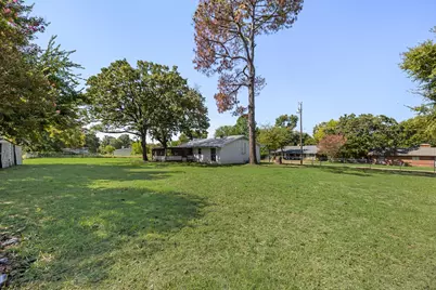 107 E Bayside Drive, Mabank, TX 75156 - Photo 27