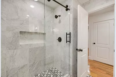 107 E Bayside Drive, Mabank, TX 75156 - Photo 7