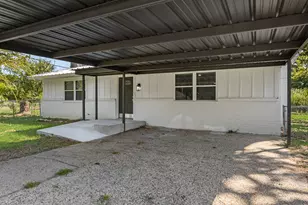 107 E Bayside Dr, Mabank, TX 75156 - Photo 13