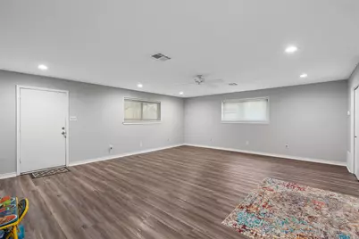 1002 W Elizabeth Drive, Robinson, TX 76706 - Photo 17