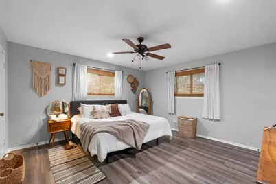 1002 W Elizabeth Drive, Robinson, TX 76706 - Photo 9