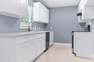 1518 Rockbrook St, Lancaster, TX 75134 - Photo 3