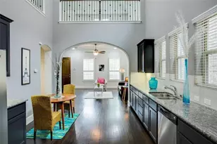 2221 Longwood Dr, Carrollton, TX 75010 - Photo 3