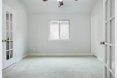 2221 Longwood Drive, Carrollton, TX 75010 - Photo 21