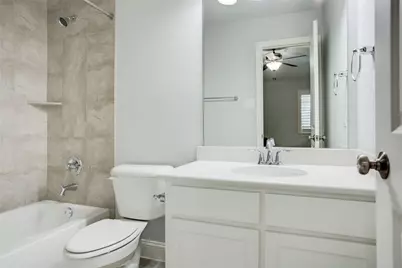 2221 Longwood Drive, Carrollton, TX 75010 - Photo 17