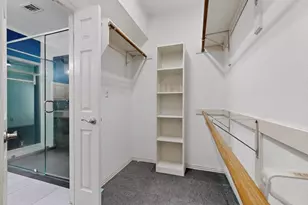 8437 Towneship Ln, Dallas, TX 75243 - Photo 37