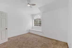 8437 Towneship Ln, Dallas, TX 75243 - Photo 27