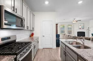 11000 Canyon Mine Dr, Aubrey, TX 76227 - Photo 11