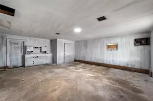 1005 E Craven Ave, Lacy Lakeview, TX 76705 - Photo 5