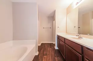 14242 Bridgeview Ln, Dallas, TX 75253 - Photo 13