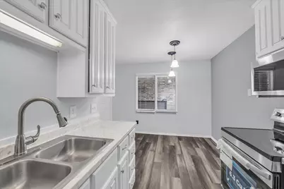 1214 Baylor Avenue #209, Waco, TX 76706 - Photo 7