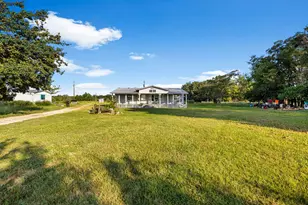 252 Lcr 421, Groesbeck, TX 76642 - Photo 3